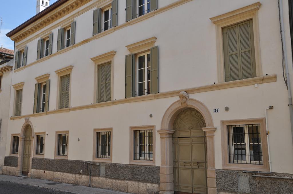 Verona White Lodge Exterior foto